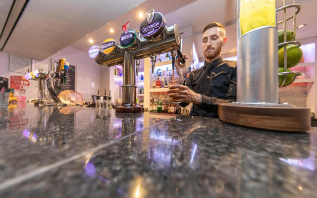 Lyndene Hotel