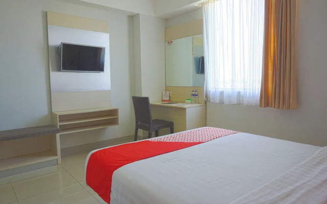 OYO 3269 Hotel Grand Sayang Park Makassar