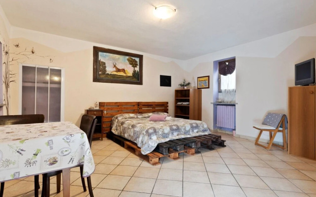 Peaceful Apartment in Frazione Sessant With Garden