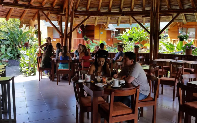 Sisakuna Lodge