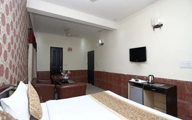 OYO 14875 The Imperial Residency