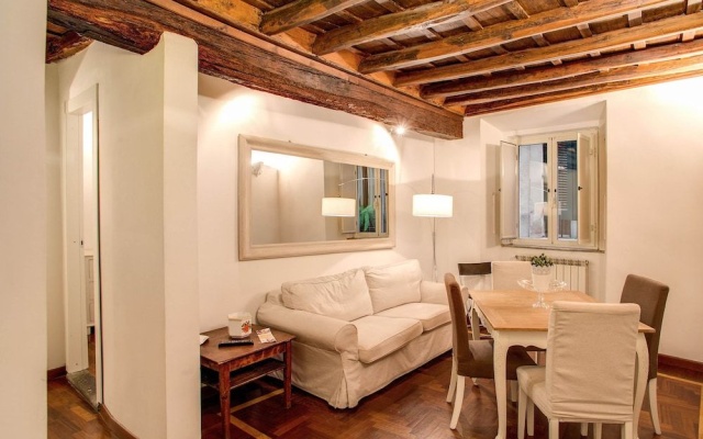 HI Navona apartment
