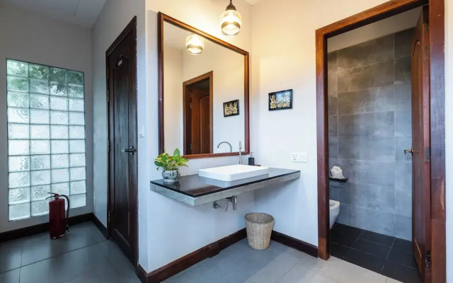 Golden Vishnu Villa