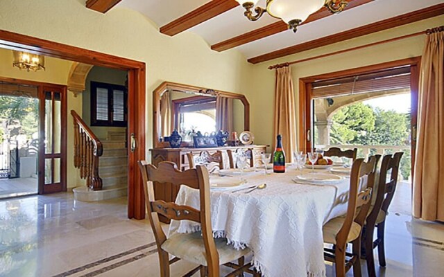 Villa Llobell - Plusholidays
