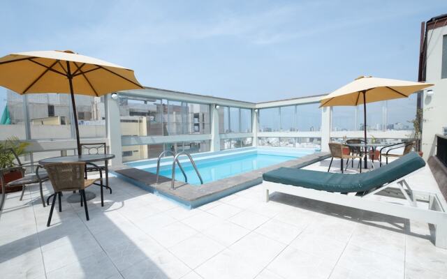 Simply Comfort. Stylish Miraflores Apartments