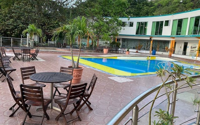 Hotel La Cascada Cristalina