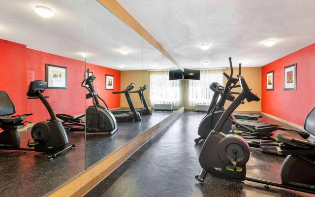 Extended Stay America Suites Newark Woodbridge