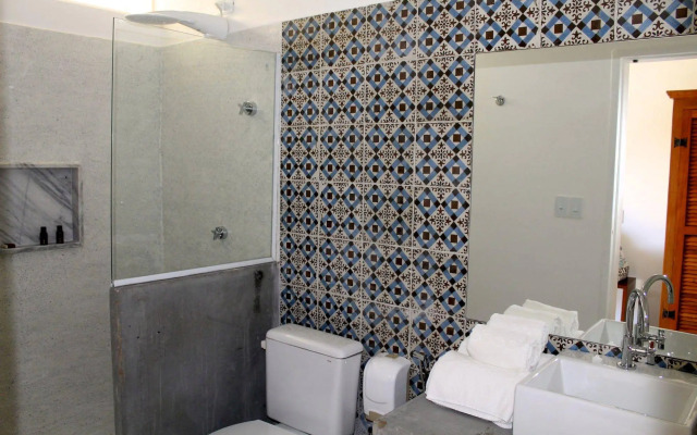 Anga Beach Hotel