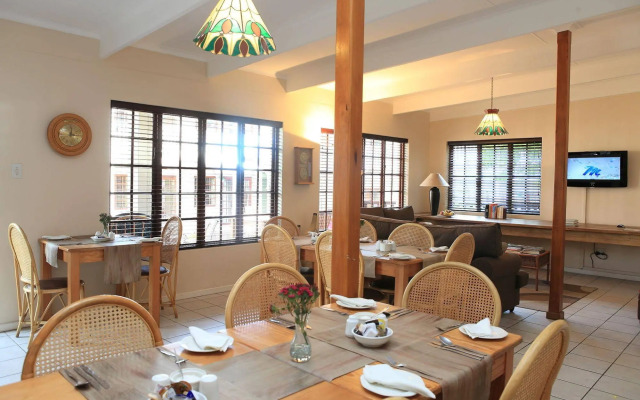 Loerie Guest Lodge