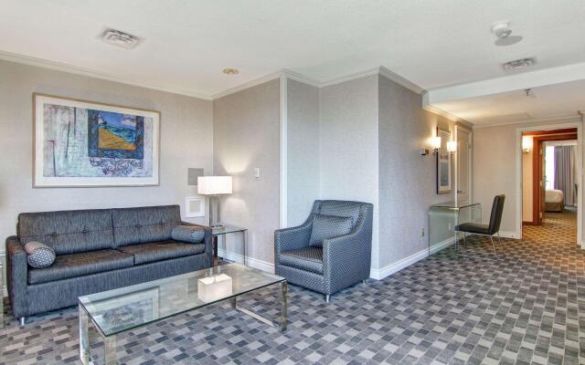 DoubleTree by Hilton Hotel Toronto Downtown