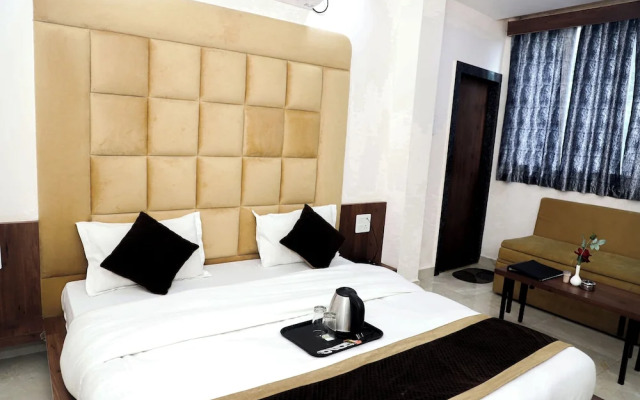 Hotel Vatika Palace Narmadapuram