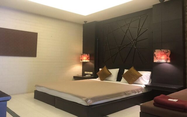 Paradise Inn Resort - Adults Only