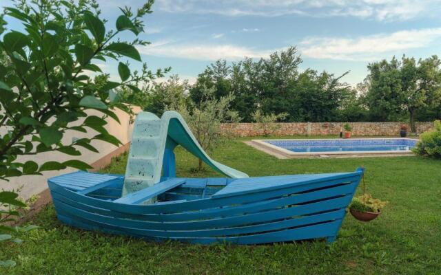 Villa NaNa - modern Villa with a pool surrounded by nature, Istria-Pula