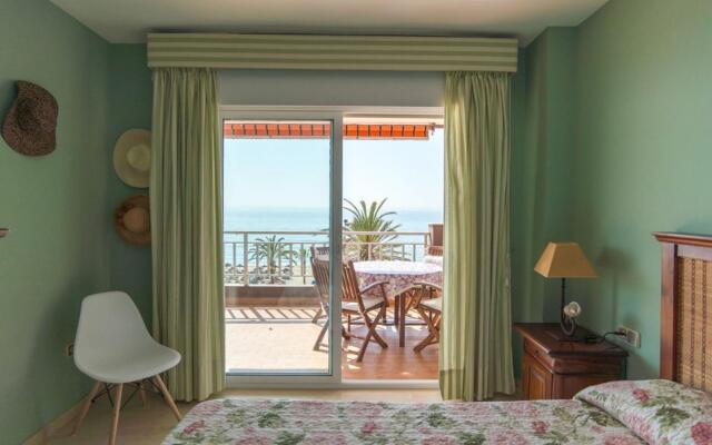 MalagaSuite Palm Beach Fuengirola