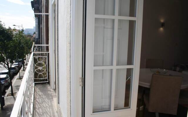 Apartment With one Bedroom in Porto, With Wonderful City View, Balcony and Wifi