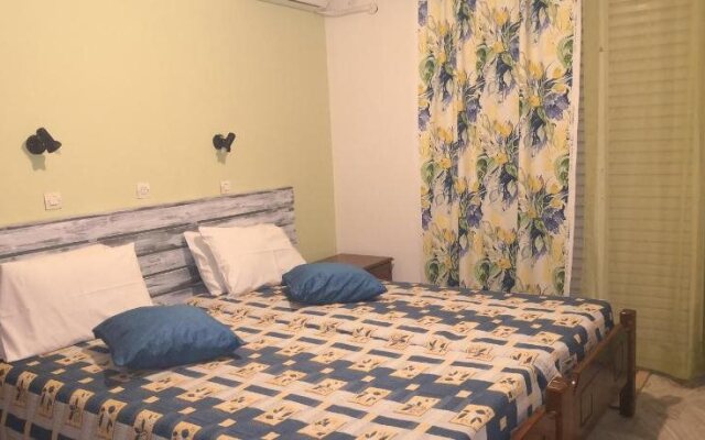 Yiannis Apartments