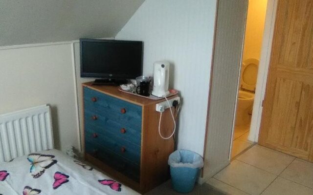 Anchor b & b