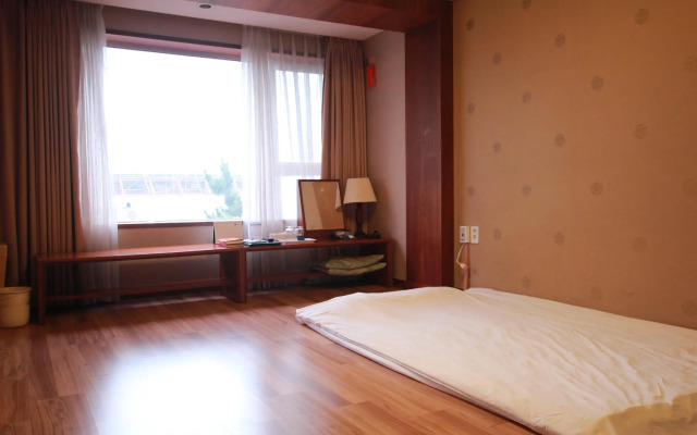 Gyeongpo Beach Hotel
