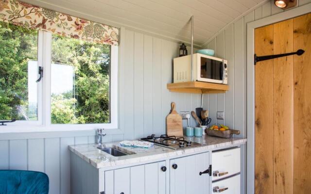Little Idyll shepherds hut