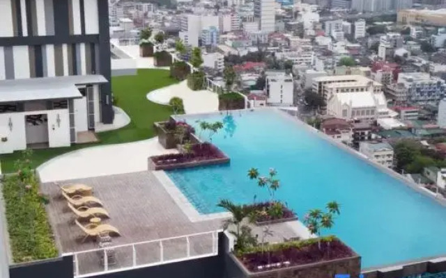 The Camden Place Condo Unit