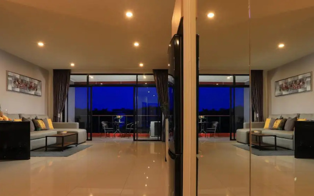 Nai Harn Condominium
