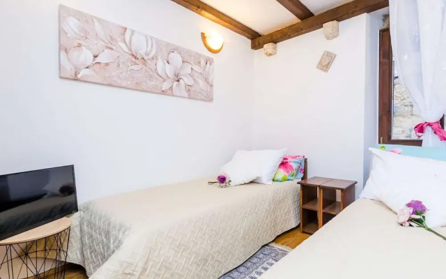 Holiday Home St George - Two Bedroom Apartment With City View