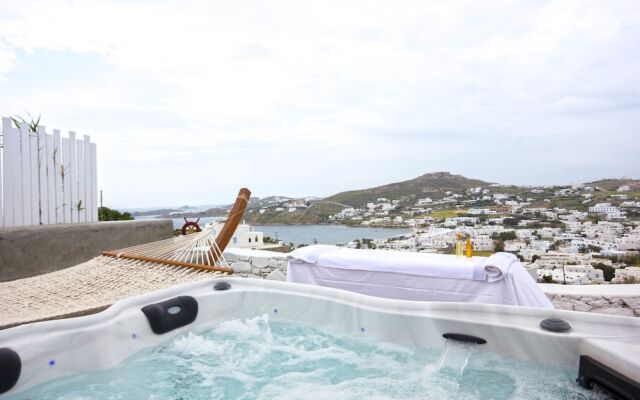 Anixi Lounge Suites - Adults Only