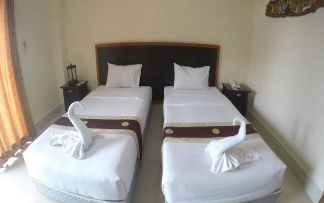 Rayong Lanna Hotel