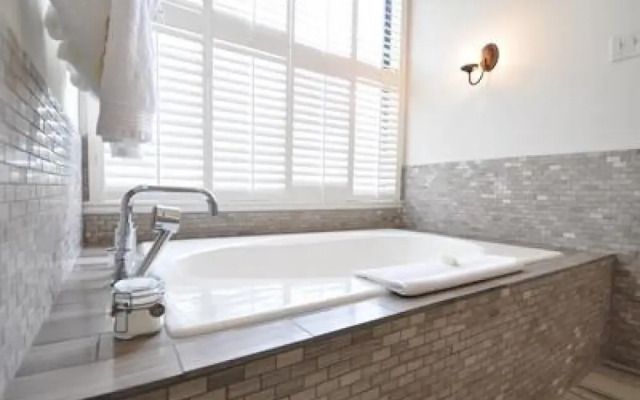 Sage Hill Inn & Spa