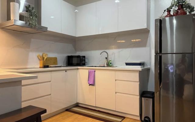 2 bedrooms in makati with balcony