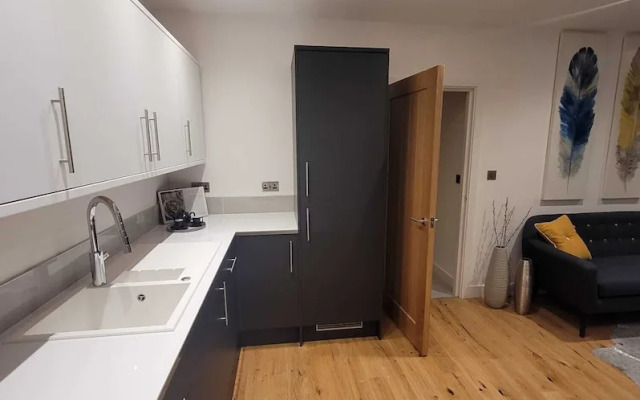 Lux 2 Bed Flat In The Heart Of Rochester