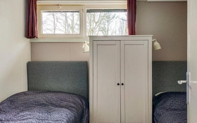 Nice Home in Rekem-lanaken With 2 Bedrooms