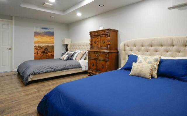 @ Marbella Lane Eco Friendly Treehouse, SFO