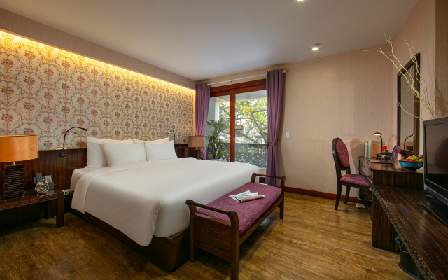 Oriental Suites Hotel & Spa