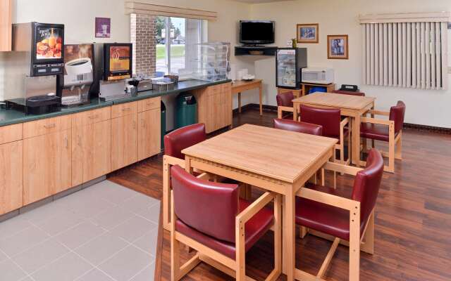 Americas Best Value Inn & Suites Spring Valley