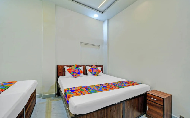 Fabhotel Bharti Palace