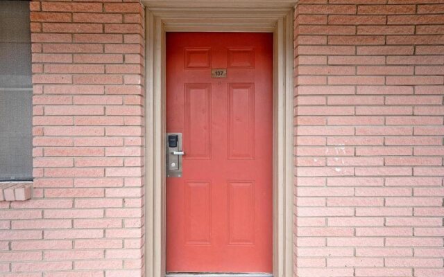 Capital O Hotel Beeville - US 181