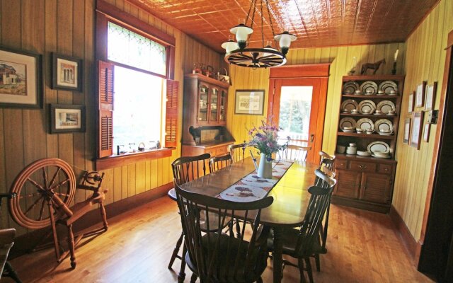 Fairmount Bed & Breakfast