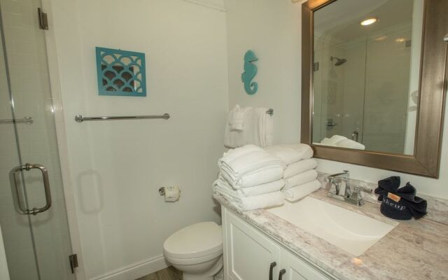 Sandpiper Cove 1129 2 Bedroom Condo by RedAwning