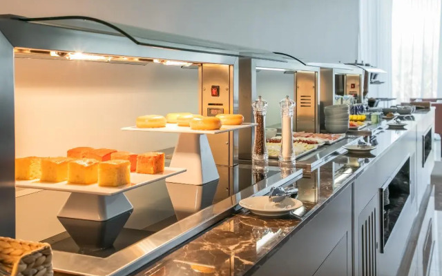 Oporto Airport & Business Hotel