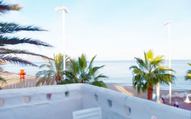 Waterfront Puerto Apartment