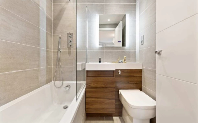 Elegant 2 Bed Apt W/patio nr West Hampstead