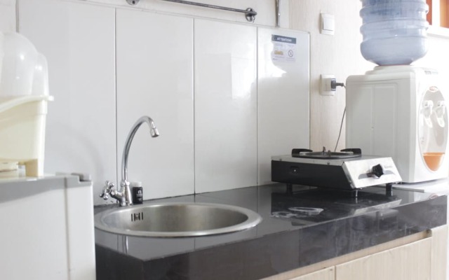 Bright Studio Room at Dago Suites Apartment near ITB