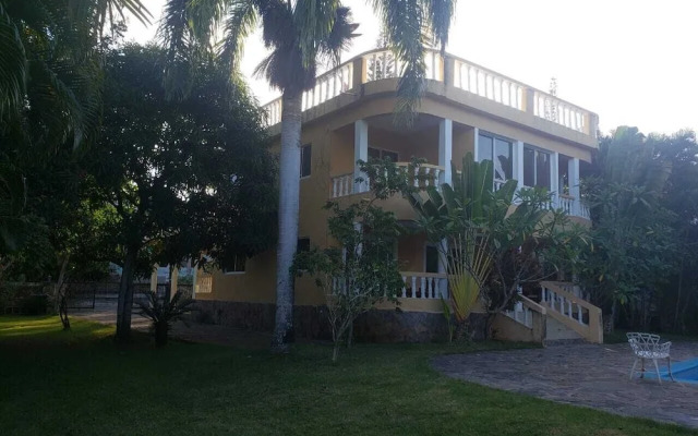 4 Bedroom Villa, private pool, security, ocean view