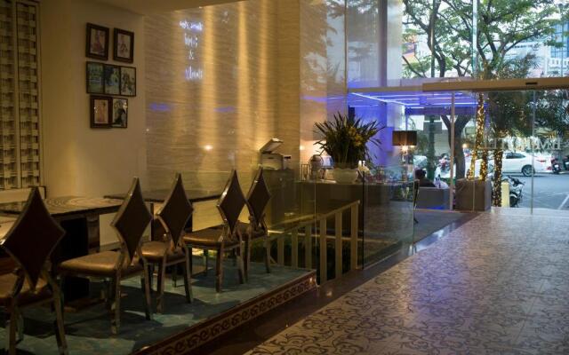 A&EM Hotel 44 Phan Boi Chau
