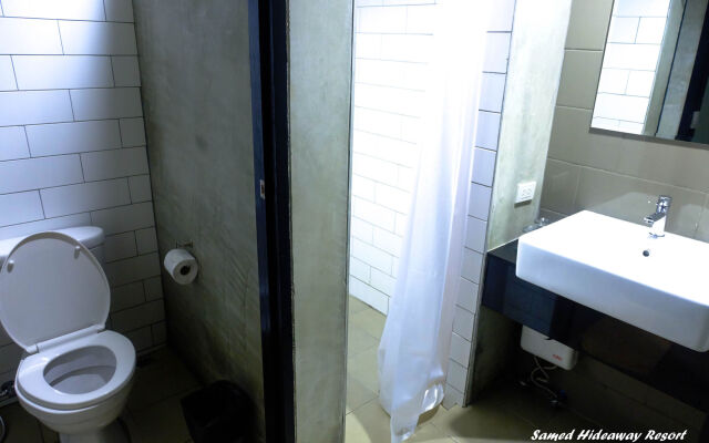 Samed Hideaway Resort