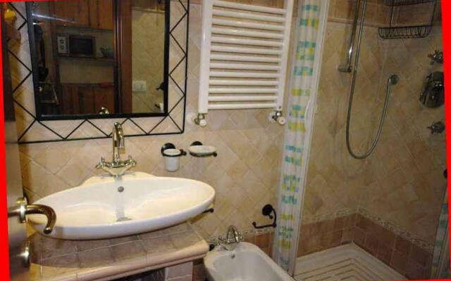 Aabacus Roman Pyramid House