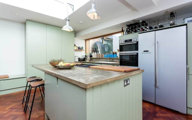 East London Elegance