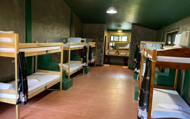 Chelle's Guesthouse and Backpackers