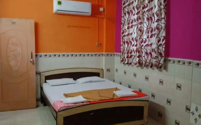 Viraj Lodging & Boarding by OYO Rooms